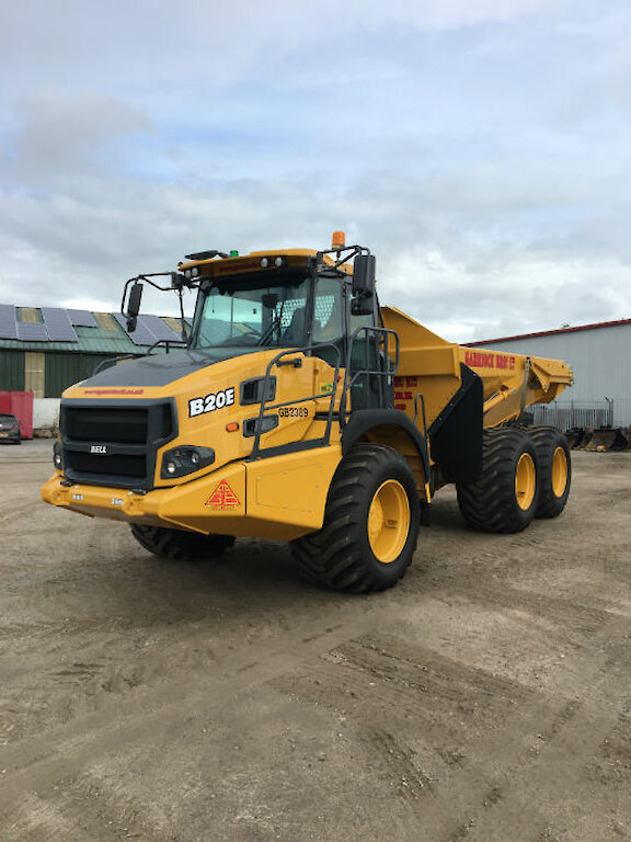 Articulated dump truck Hire Brent